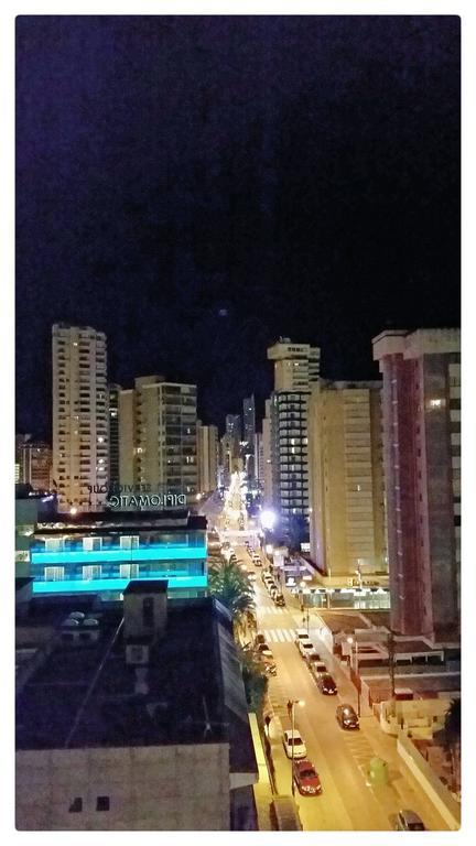 Apartamentos Portofino II Benidorm Habitación foto